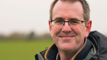 Hold the line on grass weeds this autumn